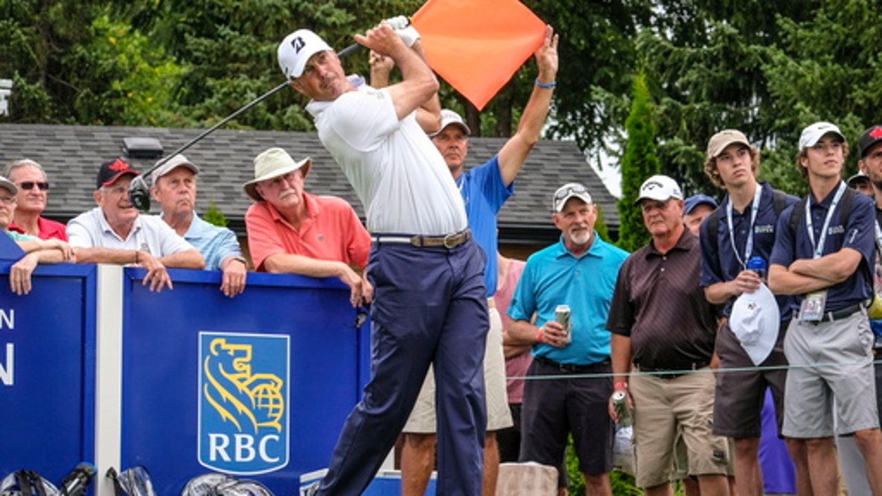 Matt Kuchar fights dizzy spells in Canadian Open (Jul 27, 2017)